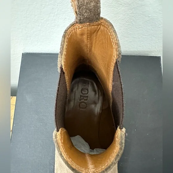 Oro Alpaca Chelsea Boots - Picture 6 of 9